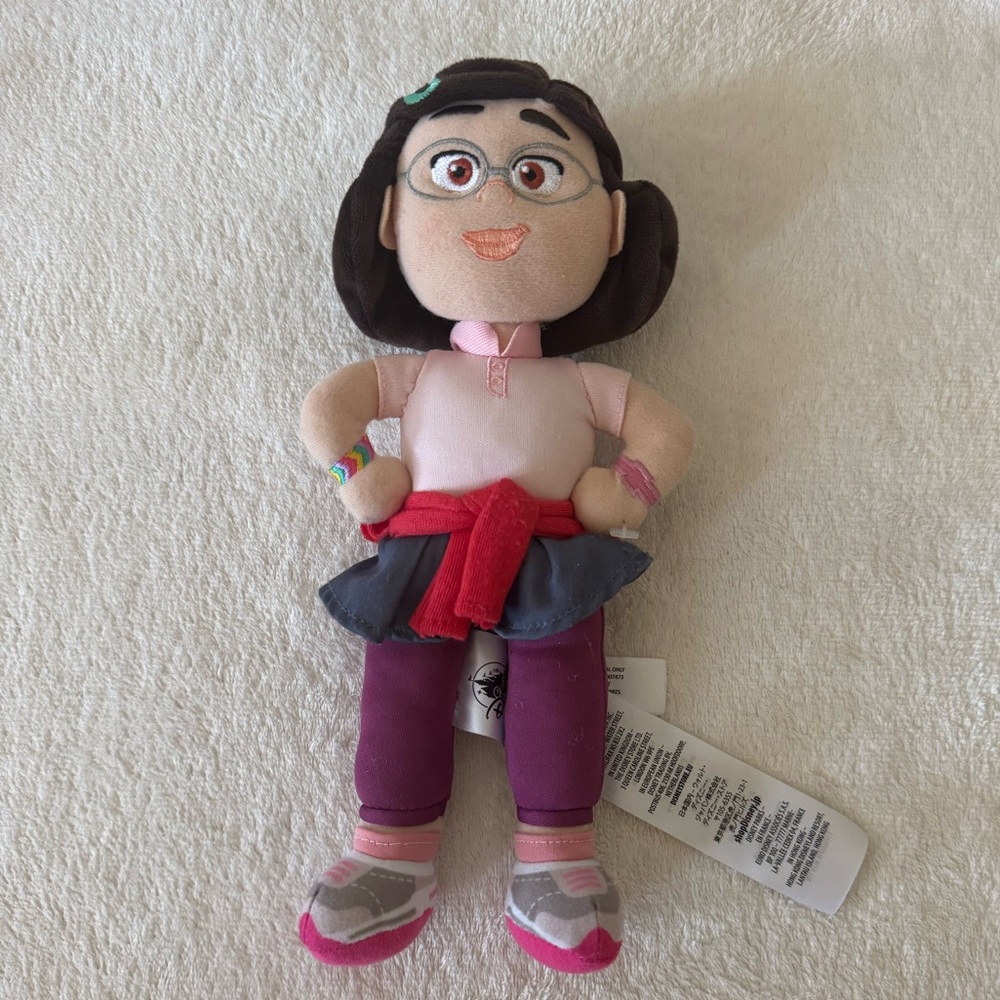 EUC Disney Turning Red Mei Lee (black hair) Plush Doll